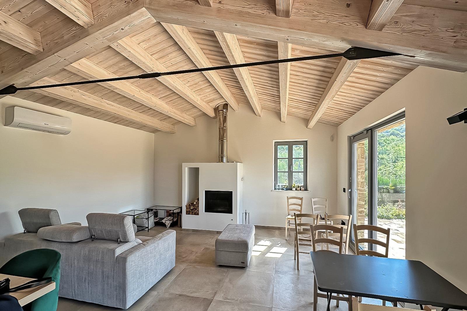 /api/file/public/119051/22084