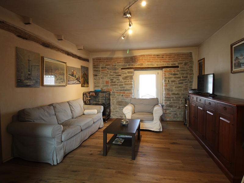 /api/file/public/215701/13295