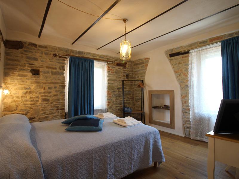 /api/file/public/215701/13302