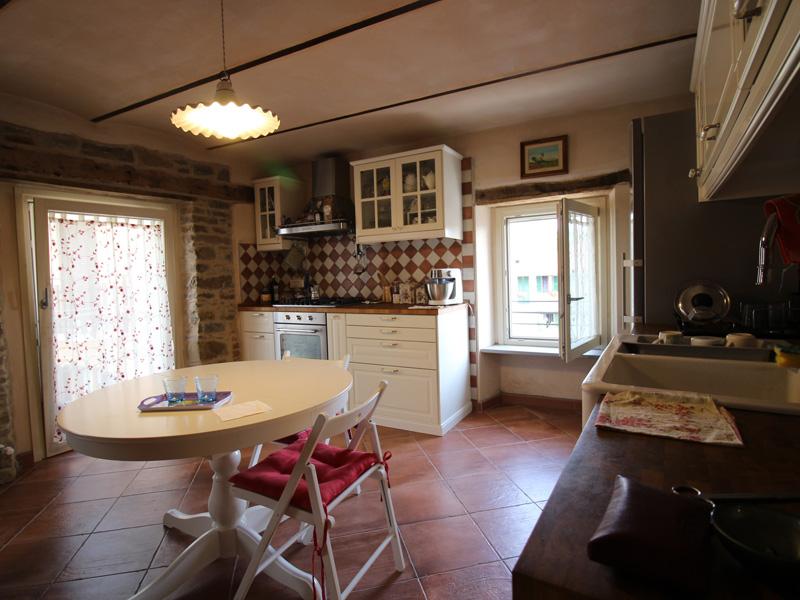 /api/file/public/215701/13303