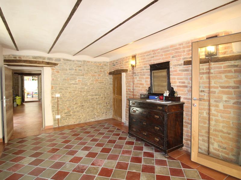 /api/file/public/215701/13307