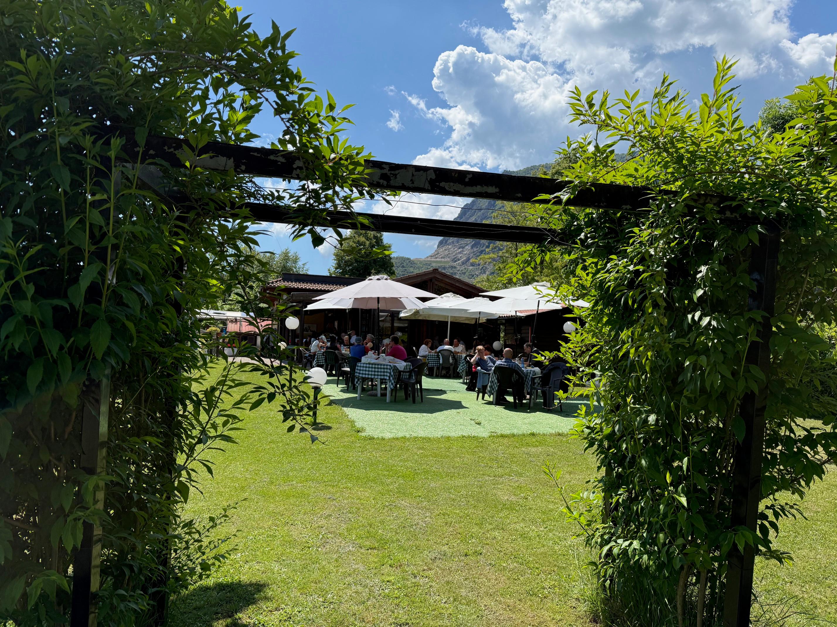 /api/file/public/259832/23459