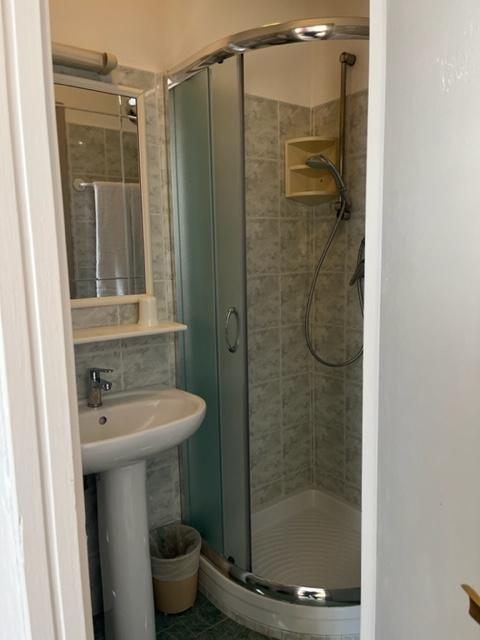 /api/file/public/260996/16760