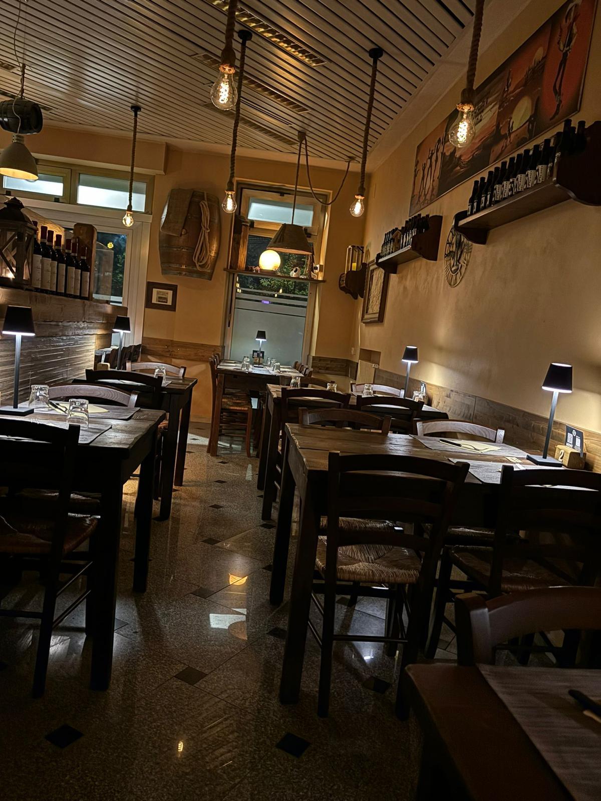 /api/file/public/261033/16988