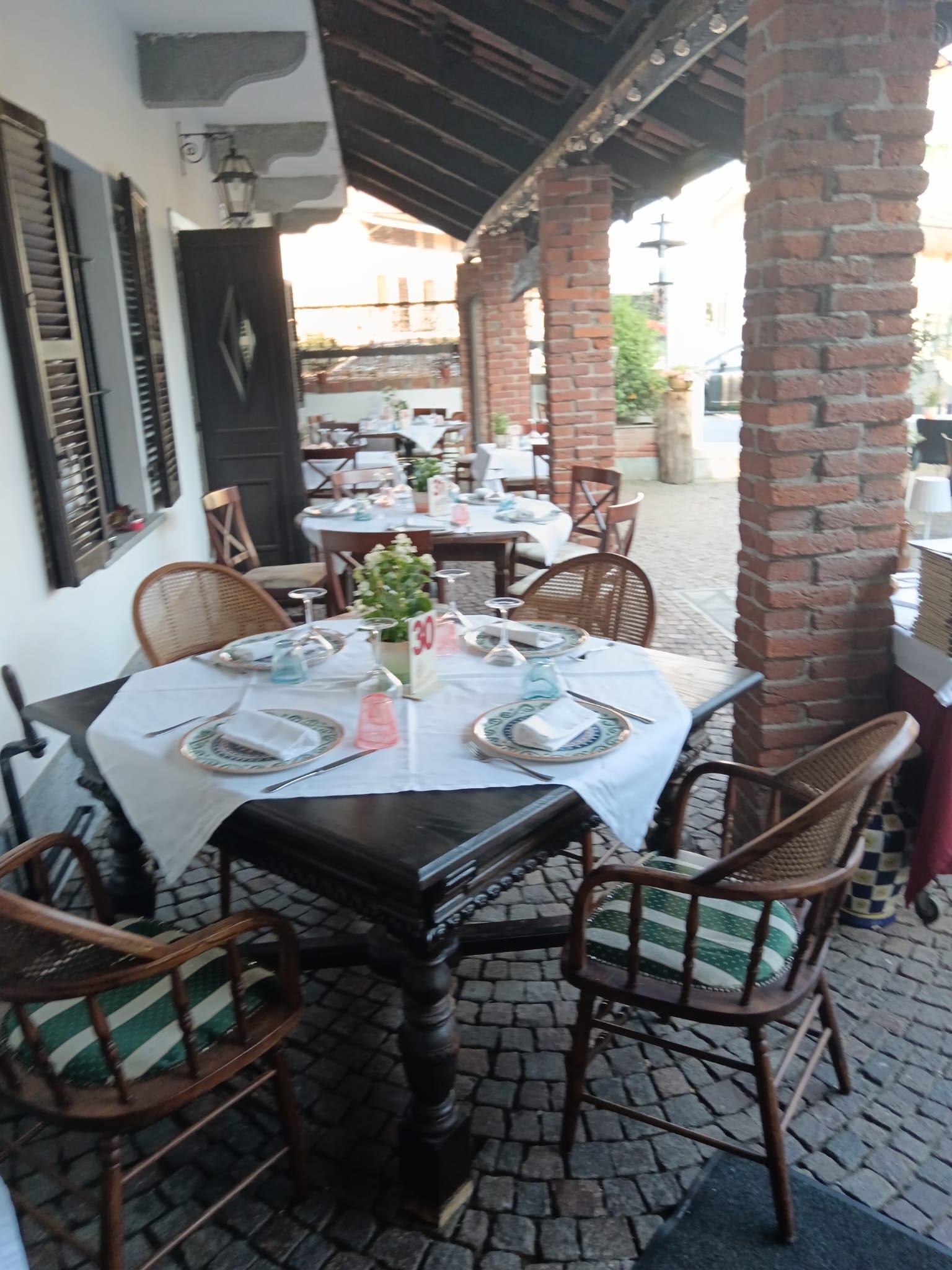 /api/file/public/261937/18127