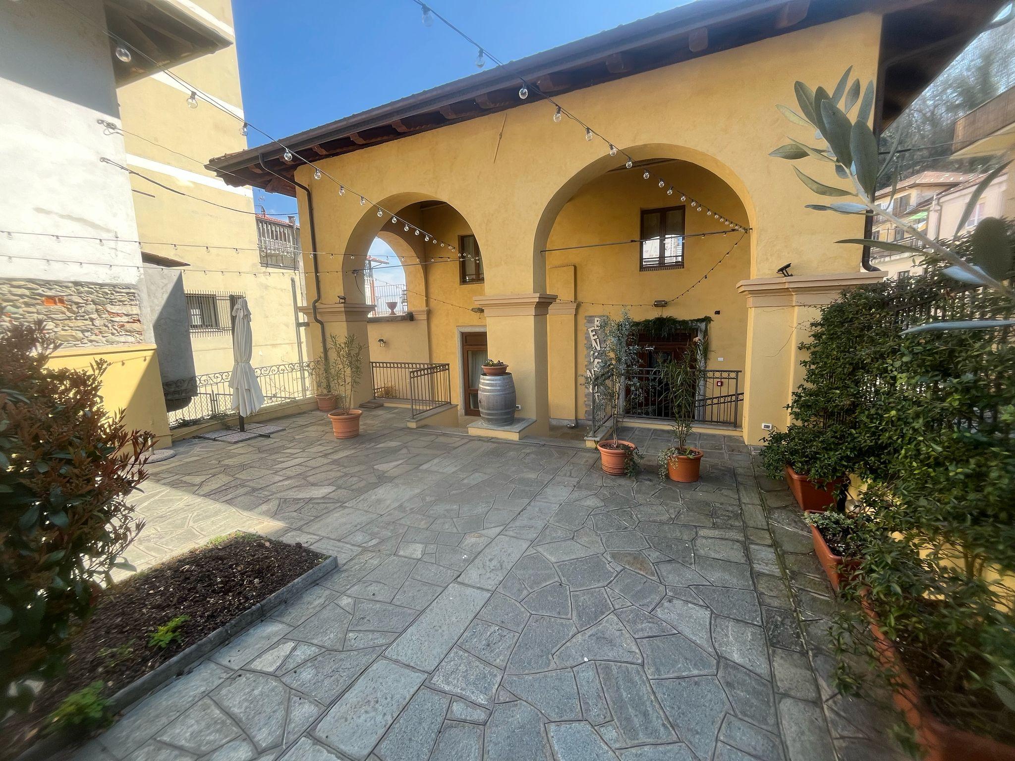 /api/file/public/263156/21632