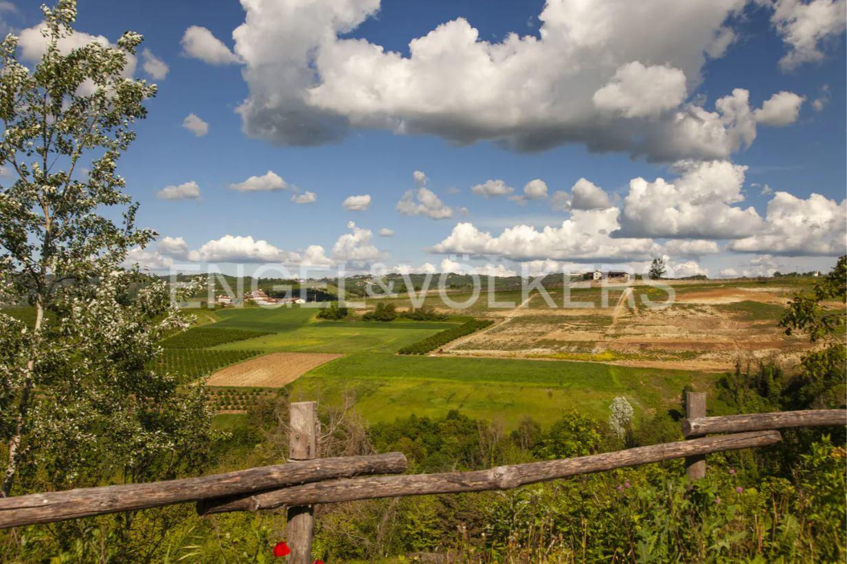 /api/file/public/263392/22233