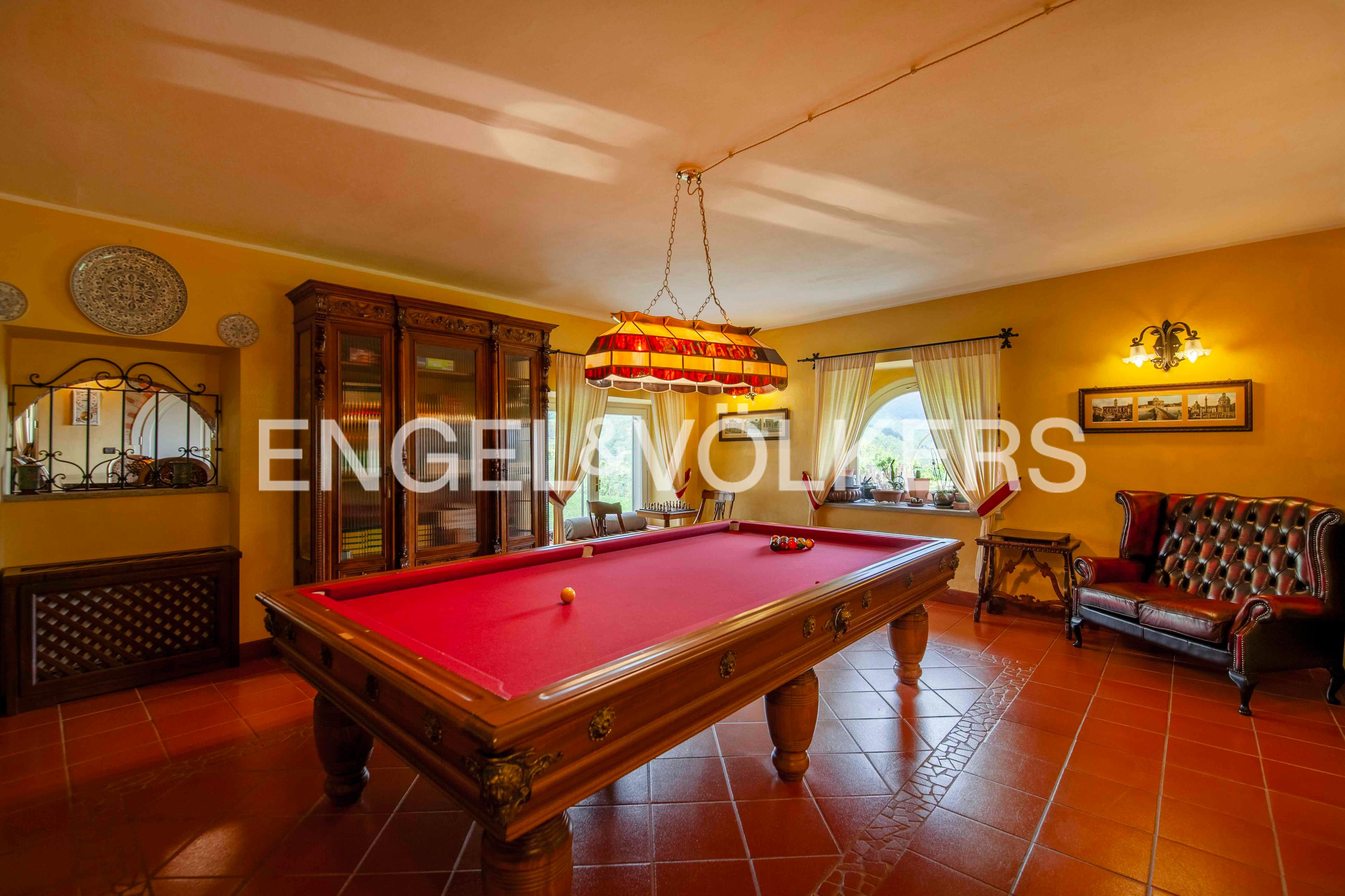 /api/file/public/263393/23996