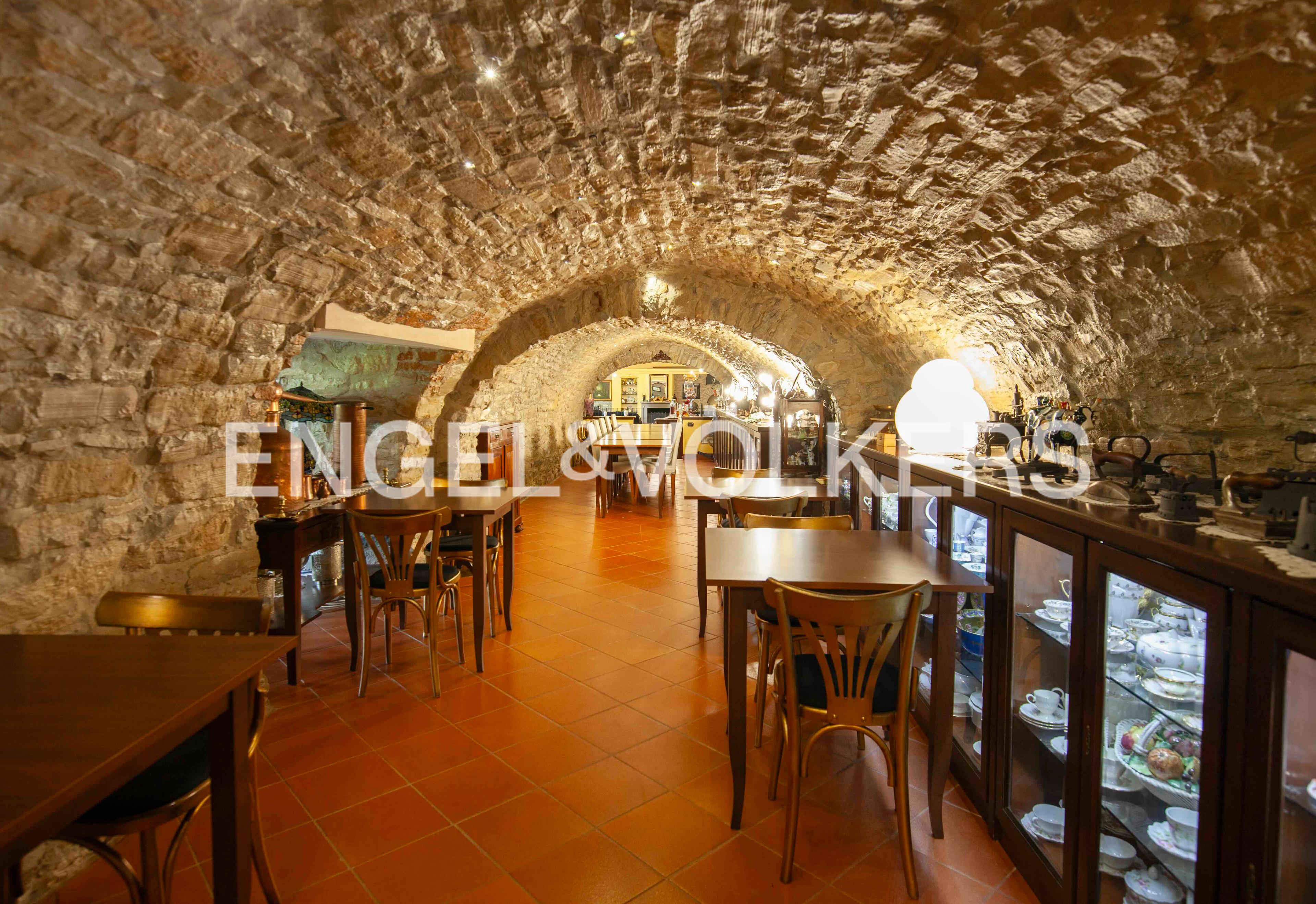 /api/file/public/263393/24002