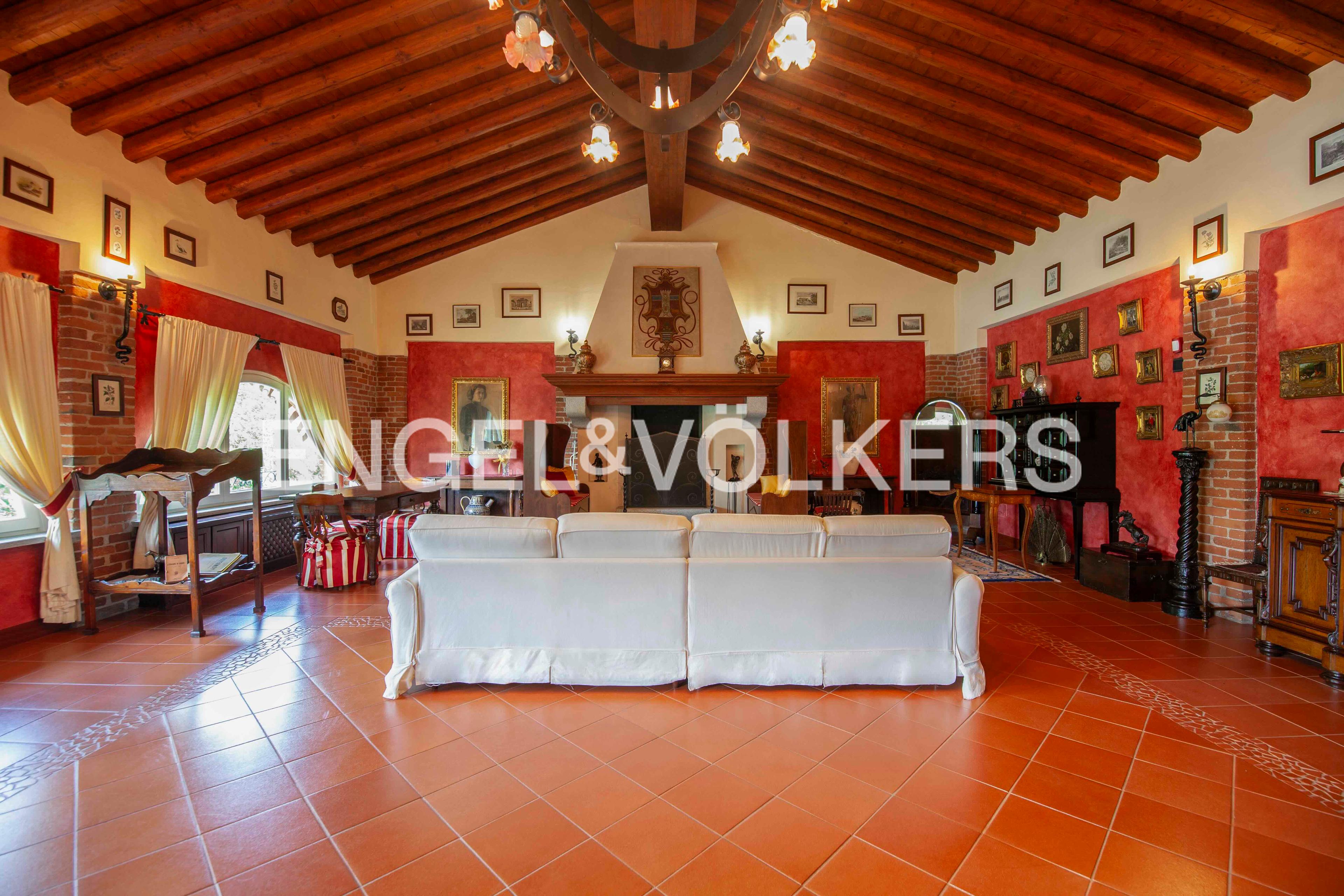 /api/file/public/263393/24003