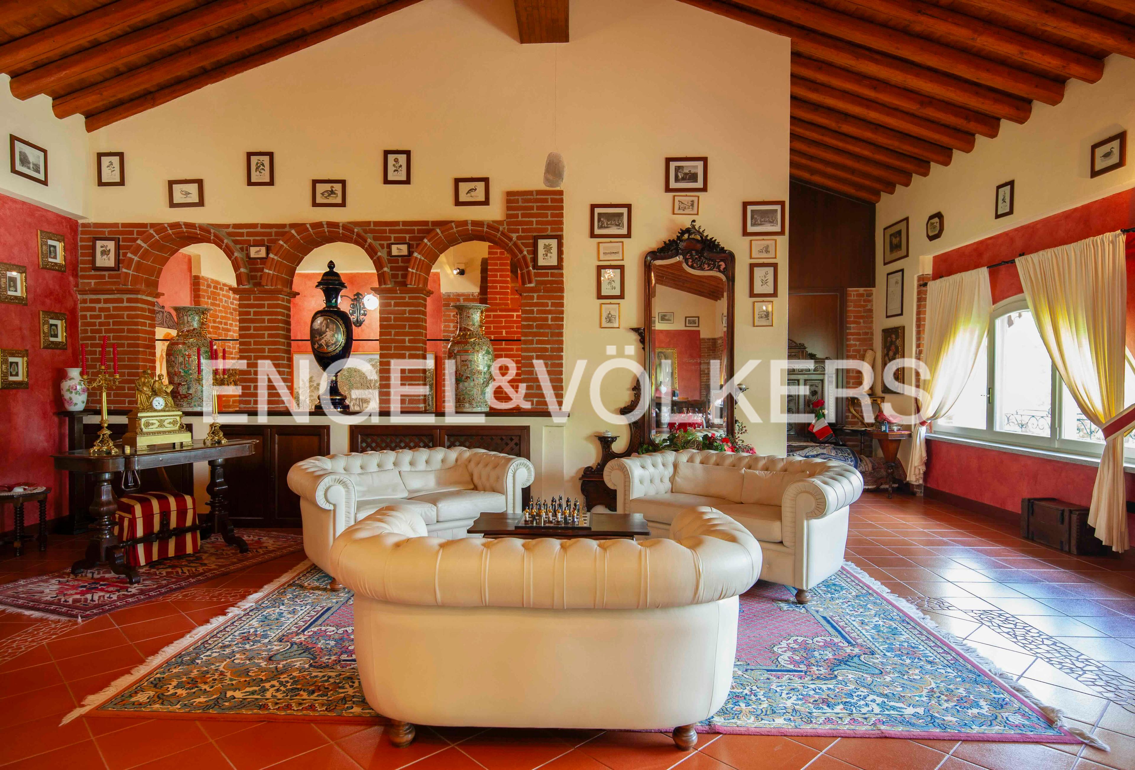 /api/file/public/263393/24006