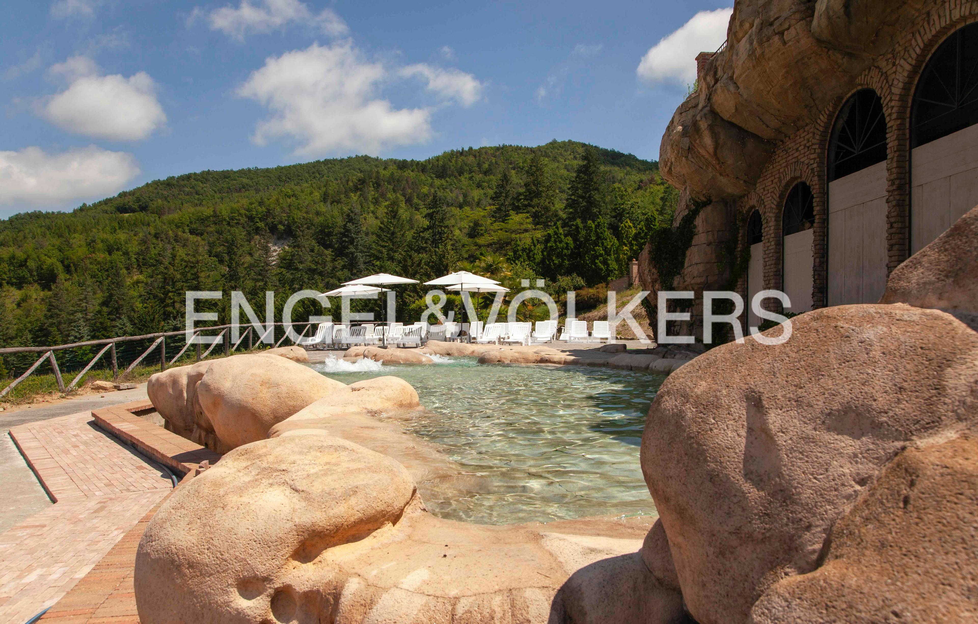 /api/file/public/263393/24008