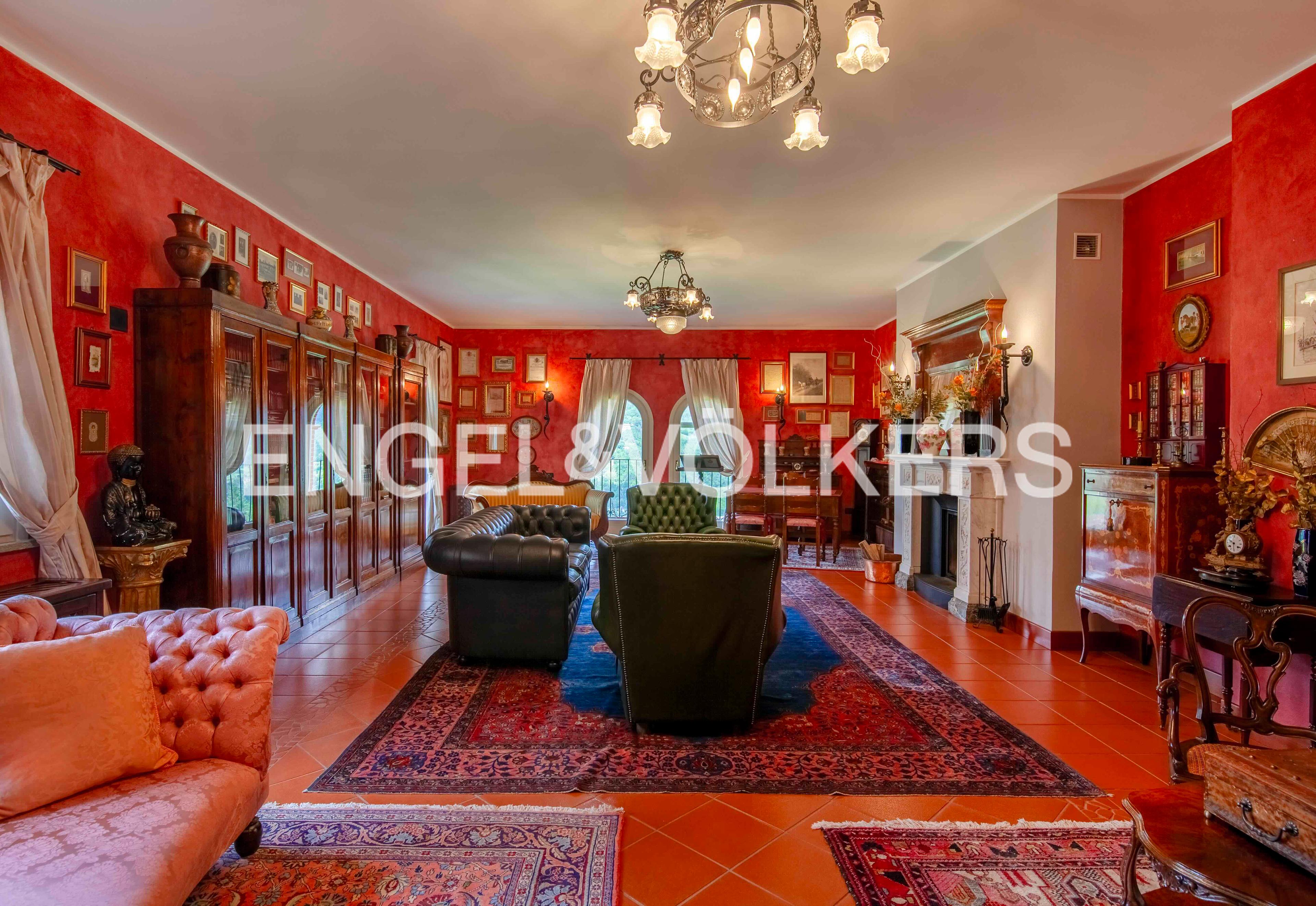 /api/file/public/263393/24009