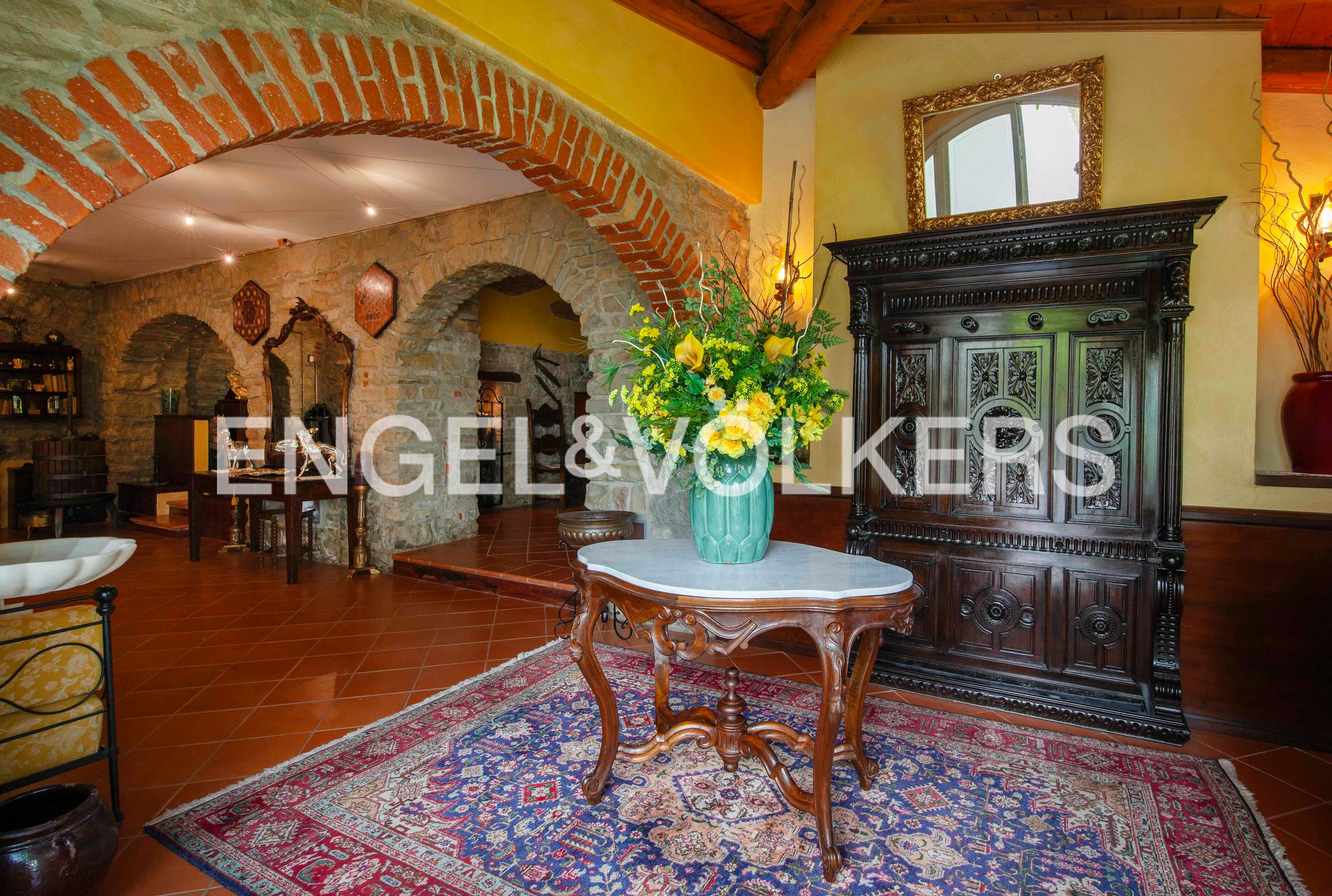 /api/file/public/263393/24013