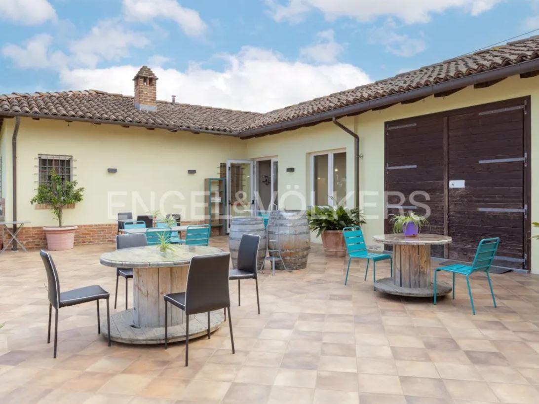 /api/file/public/263408/22326