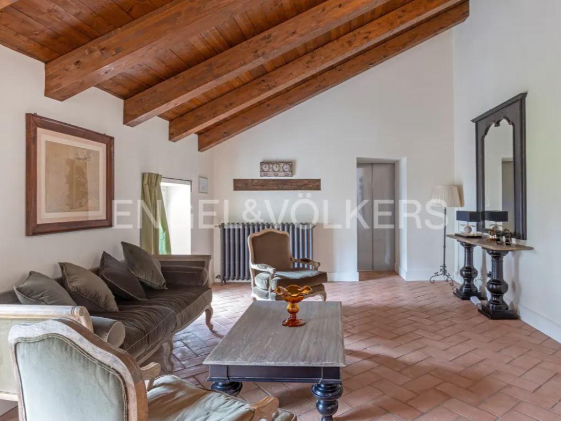 /api/file/public/263409/22332