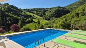 /api/file/public/264162/24685