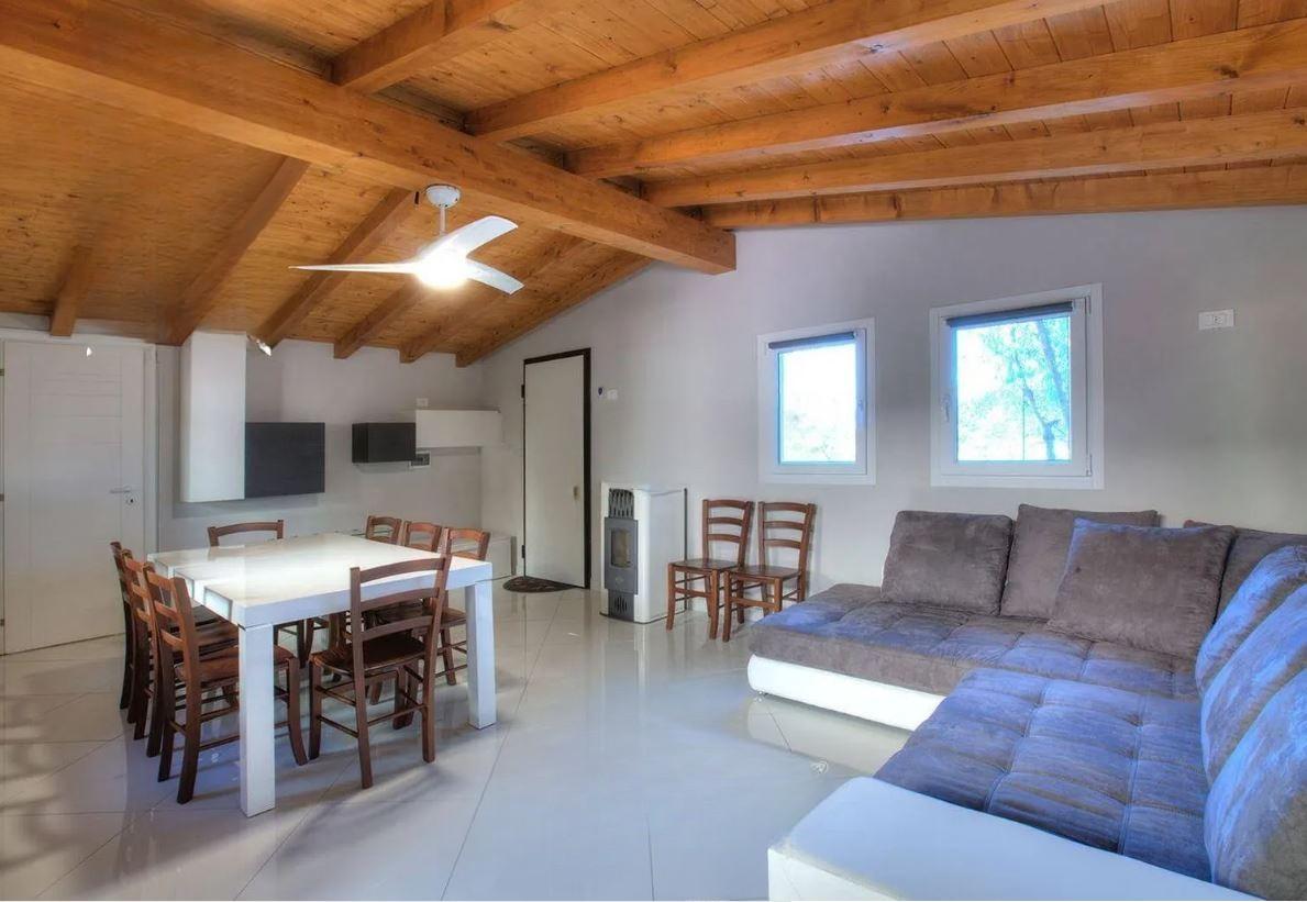 /api/file/public/264275/25251