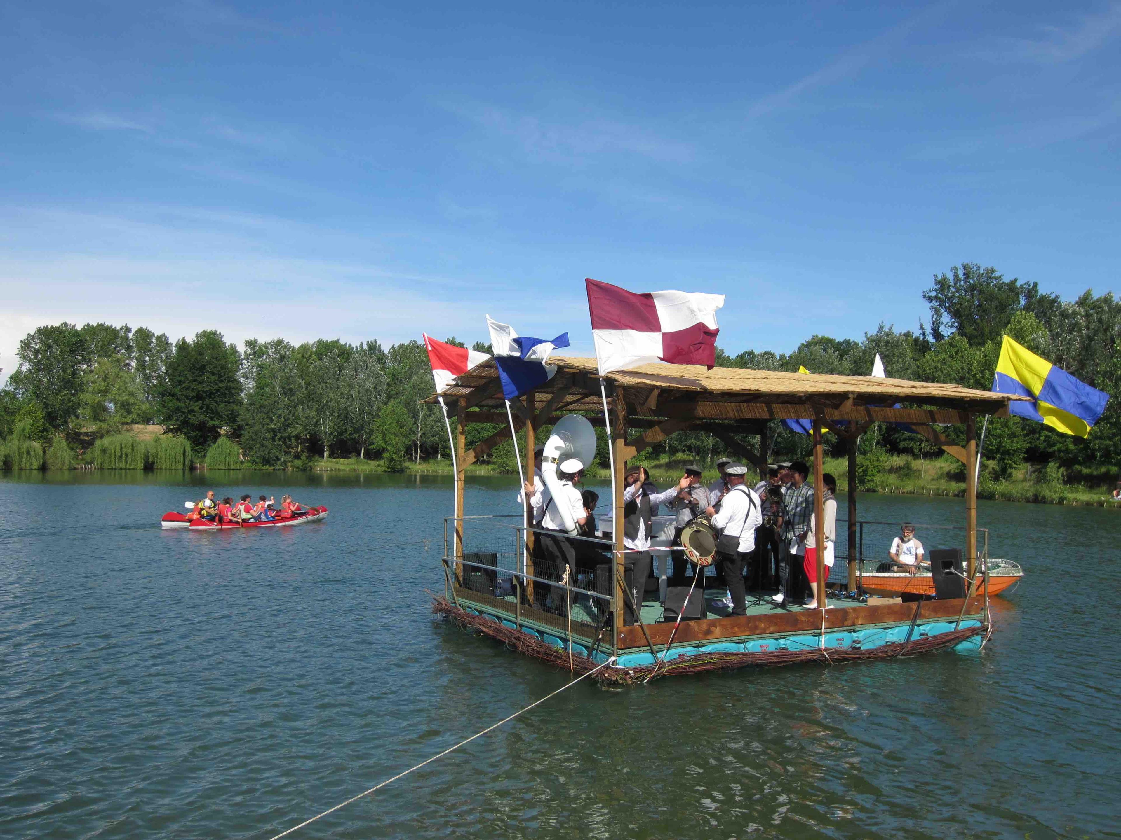 /api/file/public/264396/25606