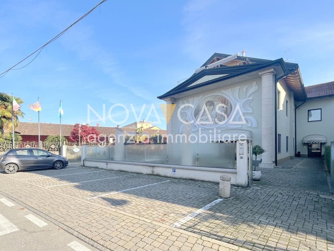 /api/file/public/265330/30584