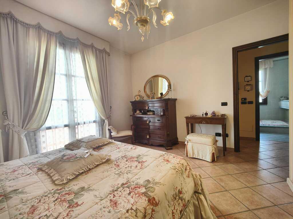 /api/file/public/265375/30865