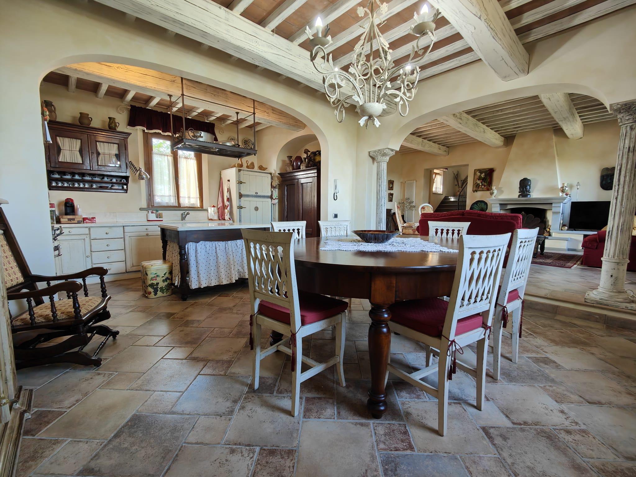 /api/file/public/265376/30885