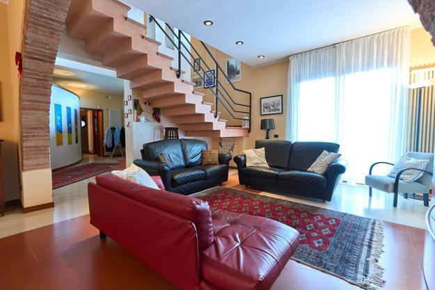 /api/file/public/265377/30898