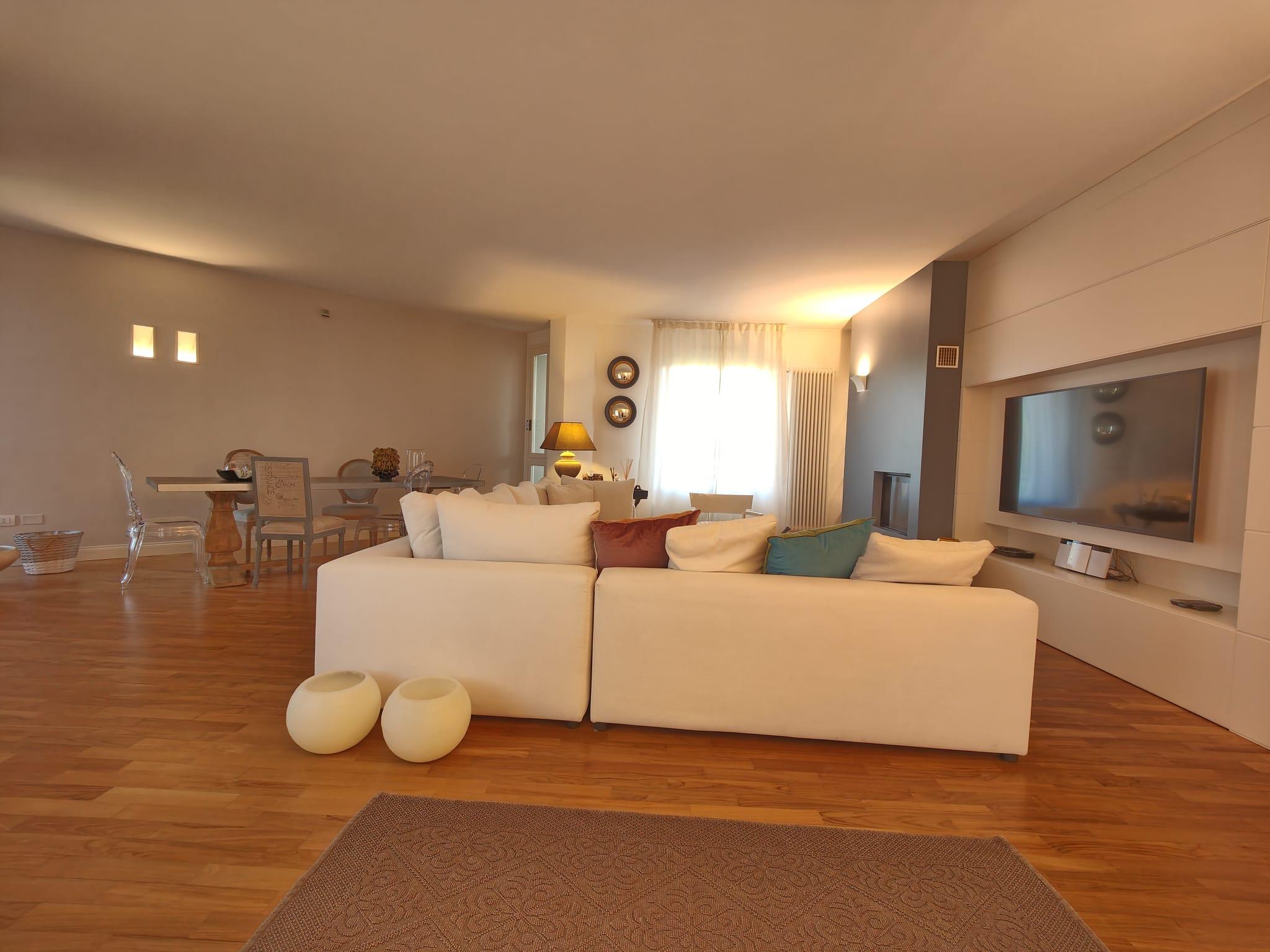 /api/file/public/265381/30962